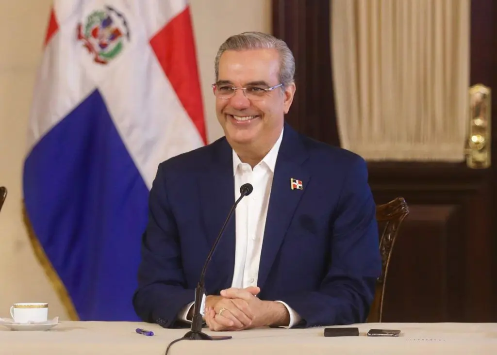 Abinader anuncia: Gobierno recupera RD$6,500 millones robados por la corrupción