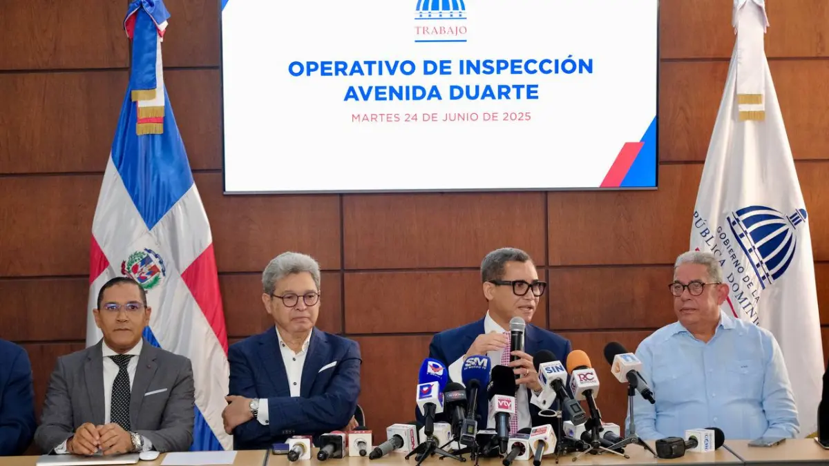 Ministerio de Trabajo detecta graves violaciones laborales en 13 tiendas de la avenida Duarte