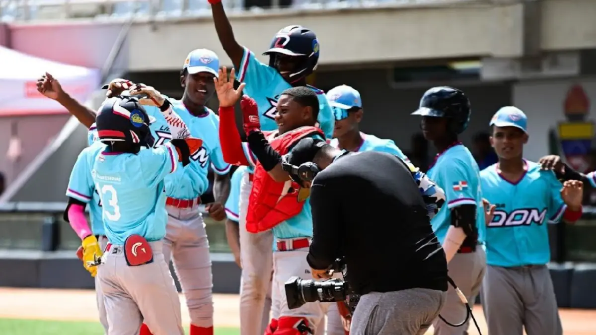 Dominicana blanquea a México y clasifica a la siguiente ronda de la Serie del Caribe Kids