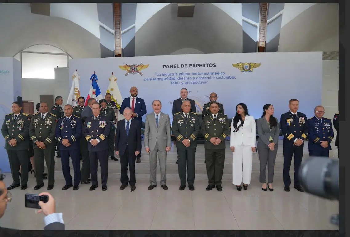 En el Ministerio de Defensa expertos analizan el rol estratégico de la industria militar
