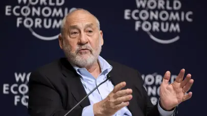 "El mundo está afrontando las consecuencias de la inequidad" de EEUU, declara Sitiglitz