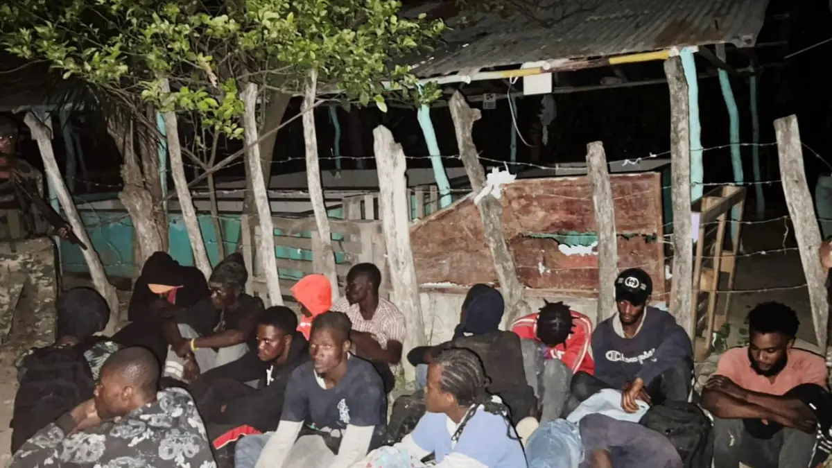Ejército envía ante el Ministerio Público a 450 personas por tráfico de indocumentados y contrabando