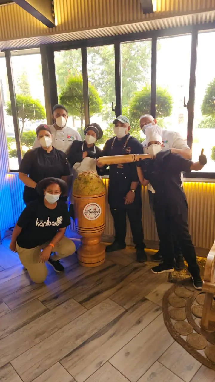 Chefs hacen pruebas para lograr el Récord Guinness con el mofongo más grande del mundo