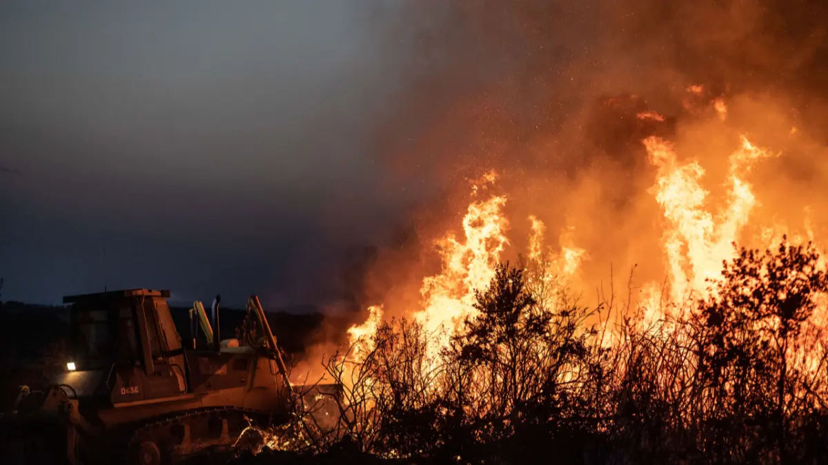 España se enfrenta al primer gran incendio forestal del año, con 1.800 hectáreas quemadas