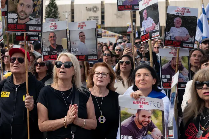 Las familias de los rehenes piden que el acuerdo de tregua en Gaza no deje a nadie atrás