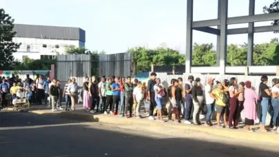 Largas filas en la OMSA por cierre de estaciones del metro