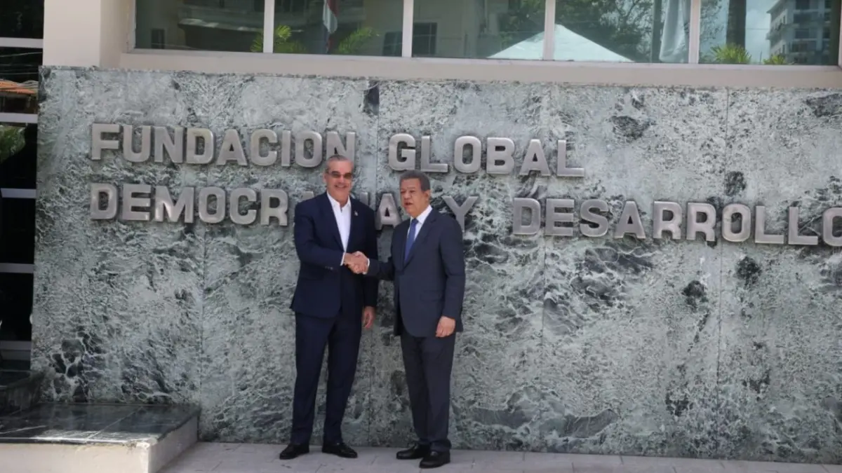 Presidente Abinader y Leonel Fernández se reúnen por tema haitiano