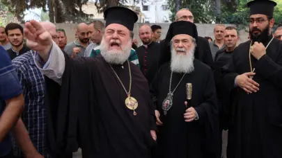 Los patriarcas de Jerusalén visitan Gaza tras ataque israelí a la única iglesia católica