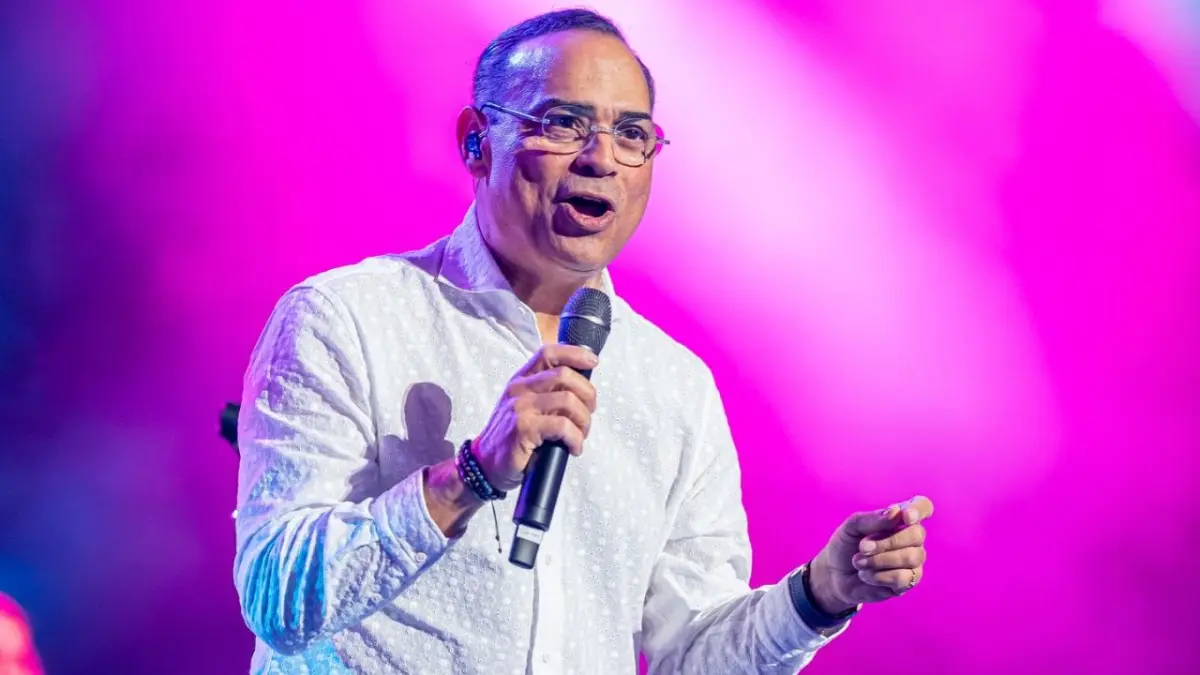 Gilberto Santa Rosa llena recintos y cosecha ovaciones en Europa