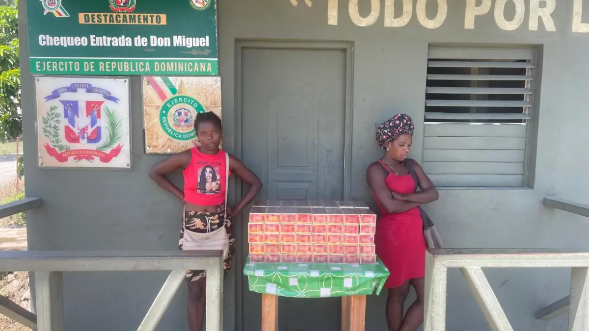 Detienen haitianas indocumentadas con 16 mil cigarrillos ilícitos en Dajabón