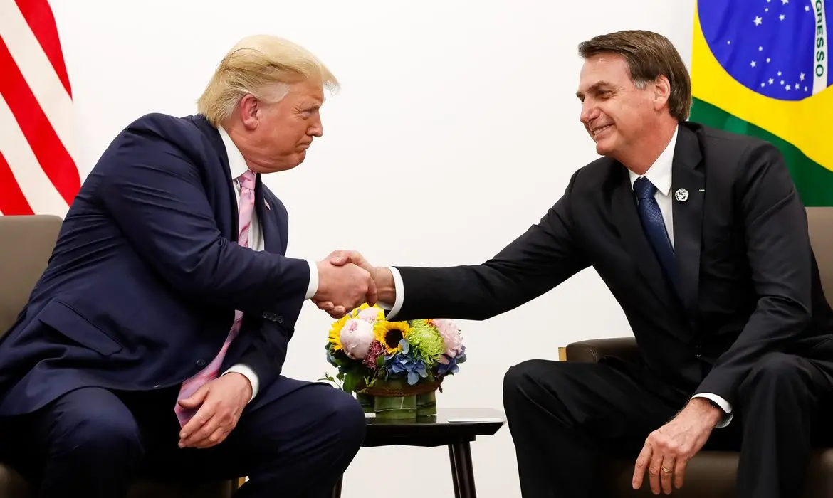 Trump afirma que Bolsonaro no es culpable de nada y pide que lo dejen en paz