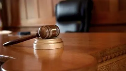 La Justicia rusa condena a 14 y 22 años de prisión a dos ciudadanos por alta traición