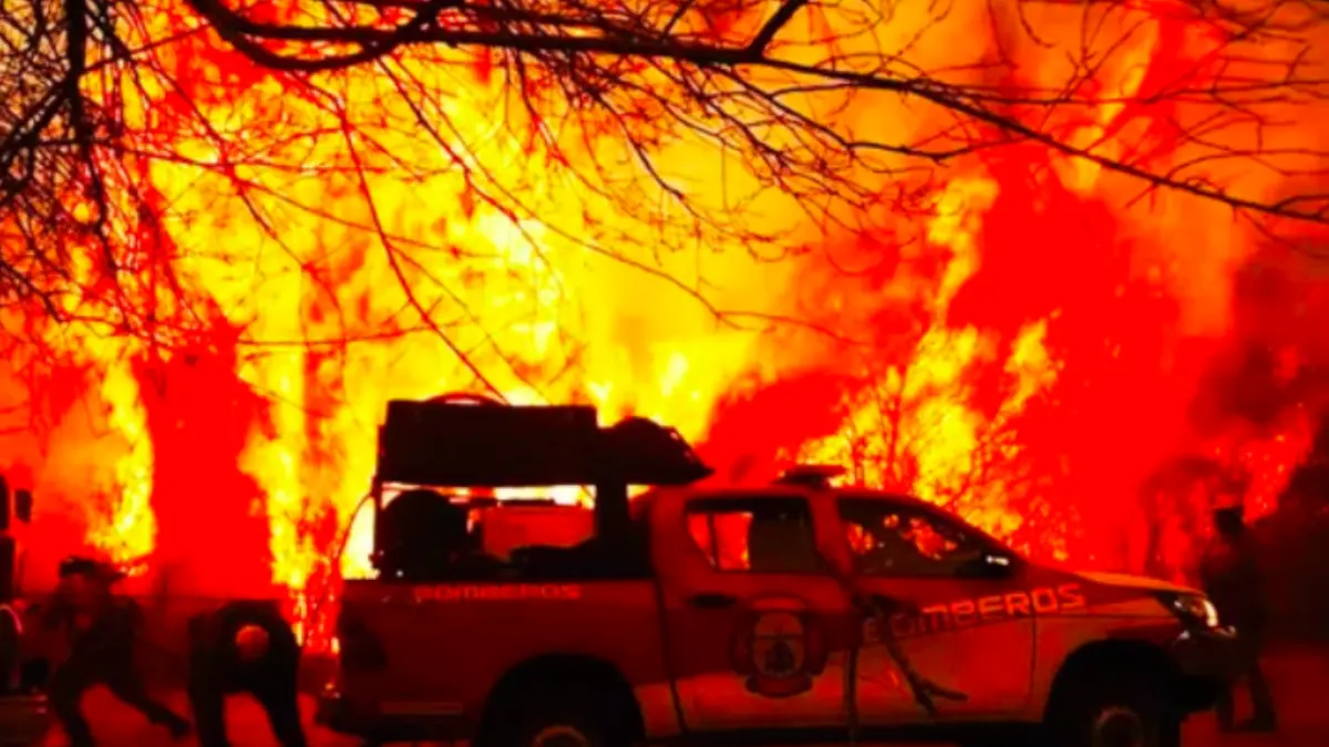 Los fuertes vientos causan una propagación de los graves incendios en el noroeste de Siria