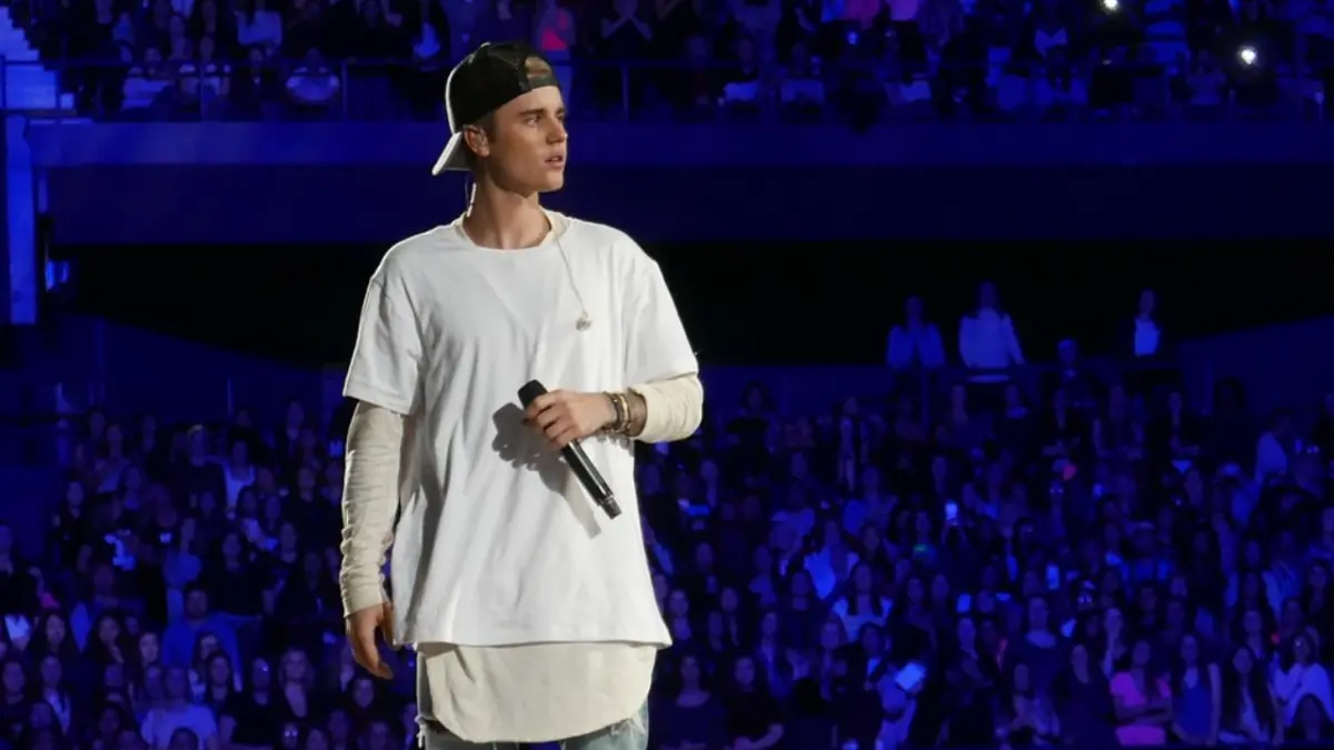 Justin Bieber lanzará su séptimo álbum de estudio el viernes, según The Hollywood Reporter