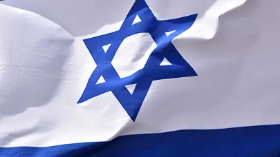 Israel dice que al menos 28 paquetes con ayuda fueron lanzados sobre Gaza este domingo