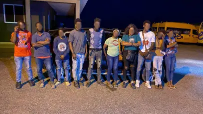 Ejército intercepta jeepeta con diez nacionales haitianos en condición migratoria irregular en Villa Vásquez