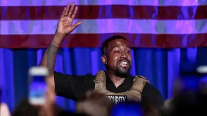 Australia cancela la visa de Kanye West por su canci&oacute;n Heil Hitler