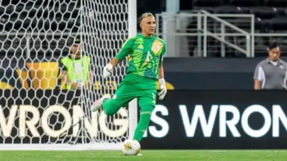 Keylor Navas llega a México para firmar con los Pumas UNAM