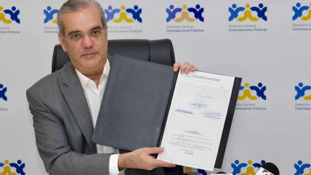 Presidente Abinader promulga Ley de Contrataciones Públicas