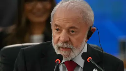 Lula admite en la cumbre progresista el descrédito del sistema político y los partidos