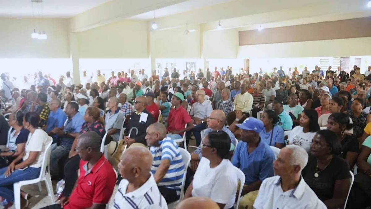 Más de 600 pensionados reciben asistencia médica en Santo Domingo Este