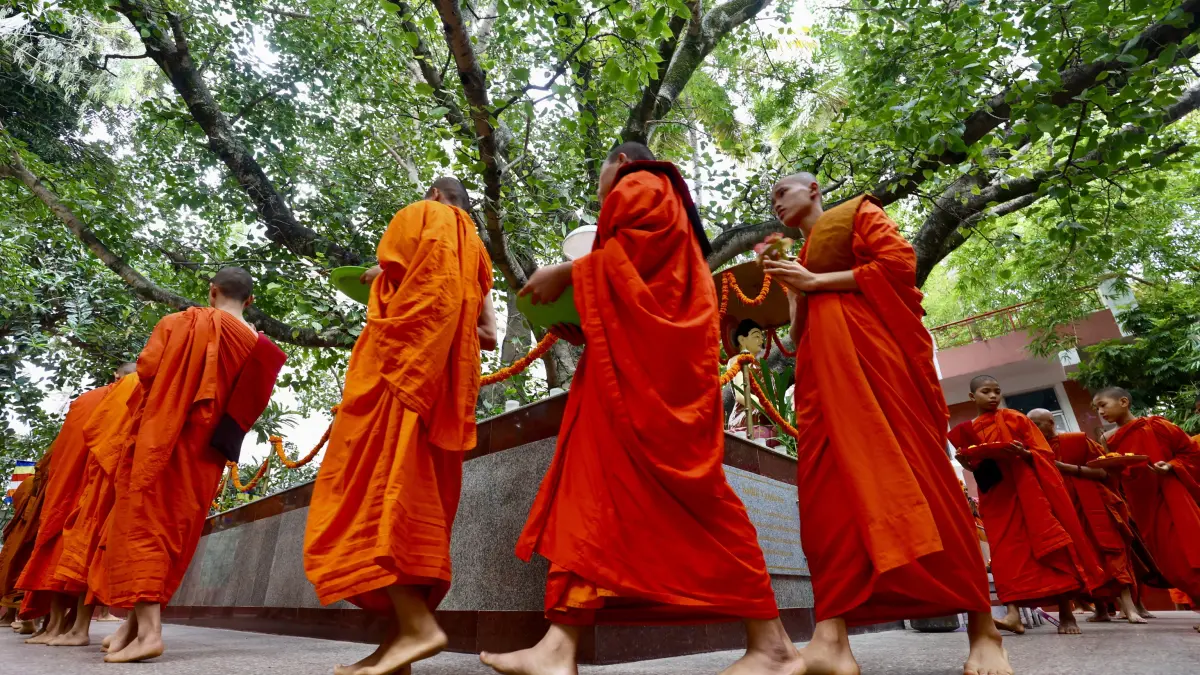 Tailandia investiga a una mujer y a varios monjes por un escándalo sexual y financiero