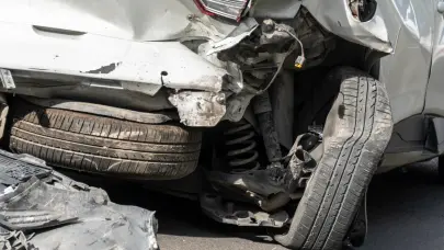 Mueren al menos 21 personas al chocar un autob&uacute;s y un cami&oacute;n en el norte de Nigeria