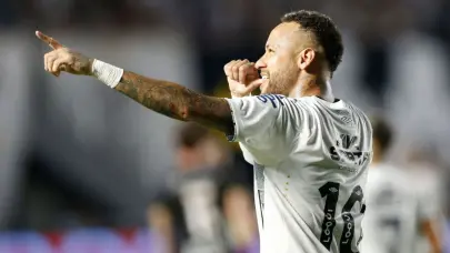 Neymar sigue vendiendo camisetas, ¿marcará goles para salvar al Santos?