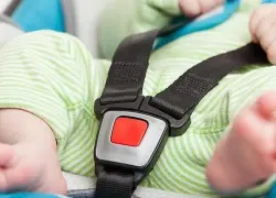 Murió un niño de tres años tras ser olvidado en un auto por una trabajadora estatal en plena ola de calor en Alabama