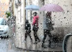 Onda tropical provocará lluvias intensas esta tarde en varias provincias del país