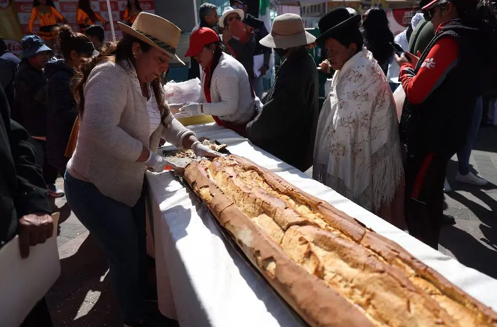 Crisis económica en Bolivia afecta producción de la marraqueta, pan tradicional de La Paz