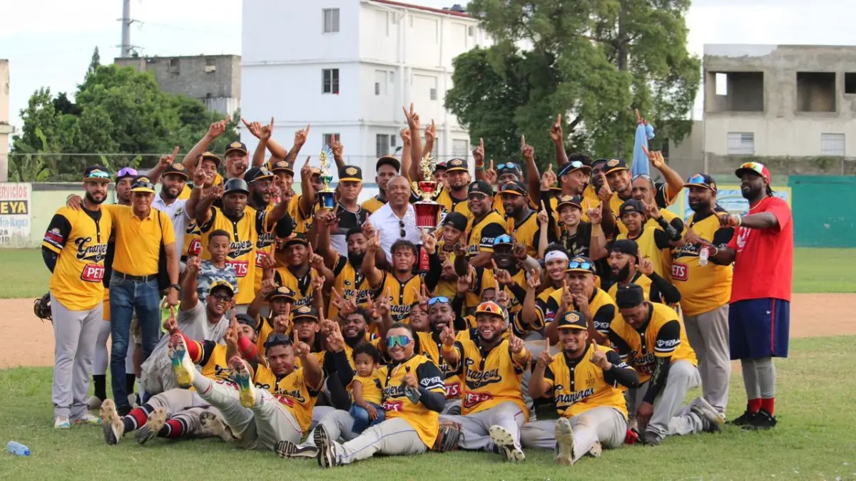 La Liga Nacional de Béisbol de Verano inicia este viernes