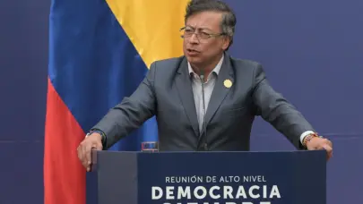Petro denuncia enorme presi&oacute;n a la justicia colombiana antes de fallo a expresidente Uribe