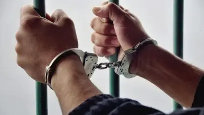 PN arresta hombre acusado de lanzar ácido del diablo a su expareja en Cristo Rey