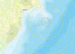Activan alertas de tsunami tras sismo de 8.0 frente a costa oriental de Rusia