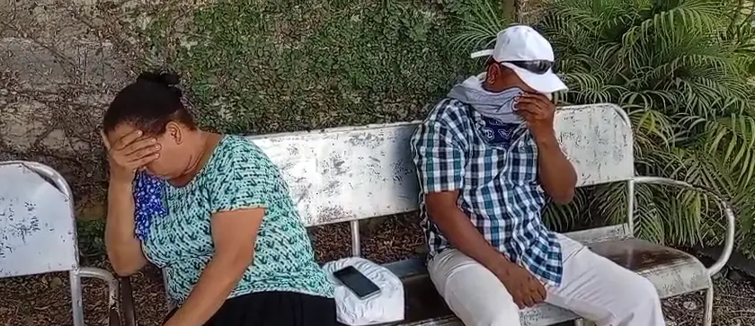Joven muere tras ser herido en el cuello con casco de botella en Santiago