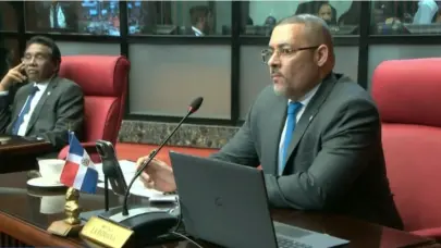 Senado aprueba modificaci&oacute;n al C&oacute;digo de Trabajo sin eliminar la cesant&iacute;a