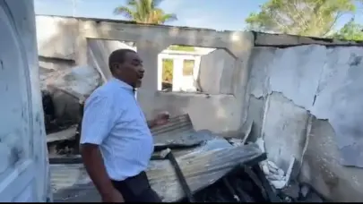 Pareja pierde su hogar en incendio en Las Matas de Farfán; sus hijos claman por ayuda