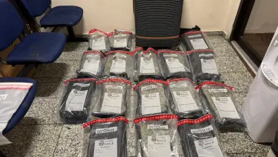 Incautan 60 paquetes de presunta marihuana en el AILA; arrestan a joven estadounidense