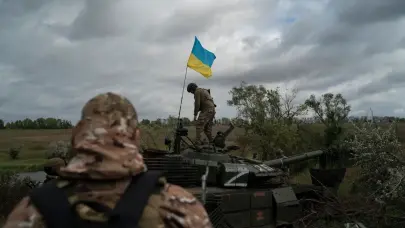 Ucrania pide apoyo constante tras anuncio de EEUU de suspensión de envío de algunas armas