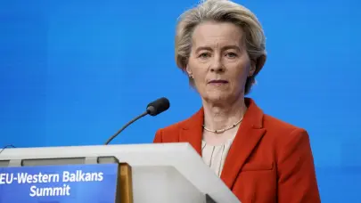 Von der Leyen anuncia el aplazamiento de contramedidas a aranceles de Trump hasta agosto