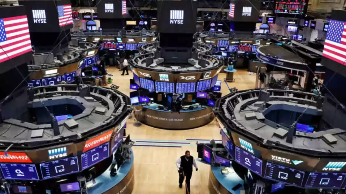 Wall Street abre en verde con Nasdaq encabezando subidas en semana de resultados clave