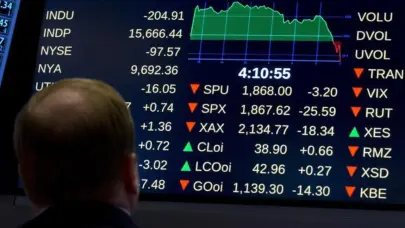 Wall Street abre en rojo pendiente de los &uacute;ltimos avances en los aranceles de EE.UU.