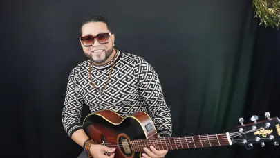 El Divino de la Bachata de promoción por RD