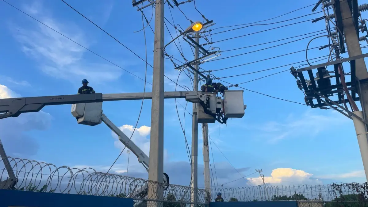 Edeeste informa concluyeron trabajos de mejora en circuito EBRI05 para optimizar el servicio eléctrico