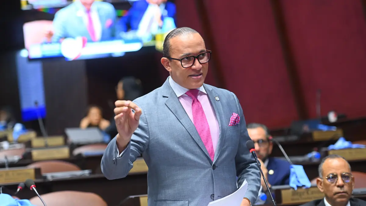 Diputados aprueban en primera lectura Ley de Compras y Contrataciones