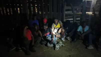 Diez nacionales haitianos indocumentados fueron detenidos cuando intentaban evadir puesto de control en Guayubín