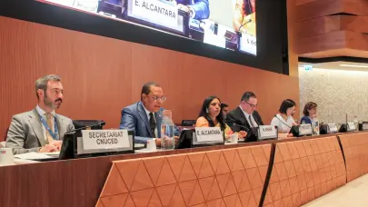 Alc&aacute;ntara dice en Ginebra que protecci&oacute;n de los derechos del consumidor no puede tener fronteras