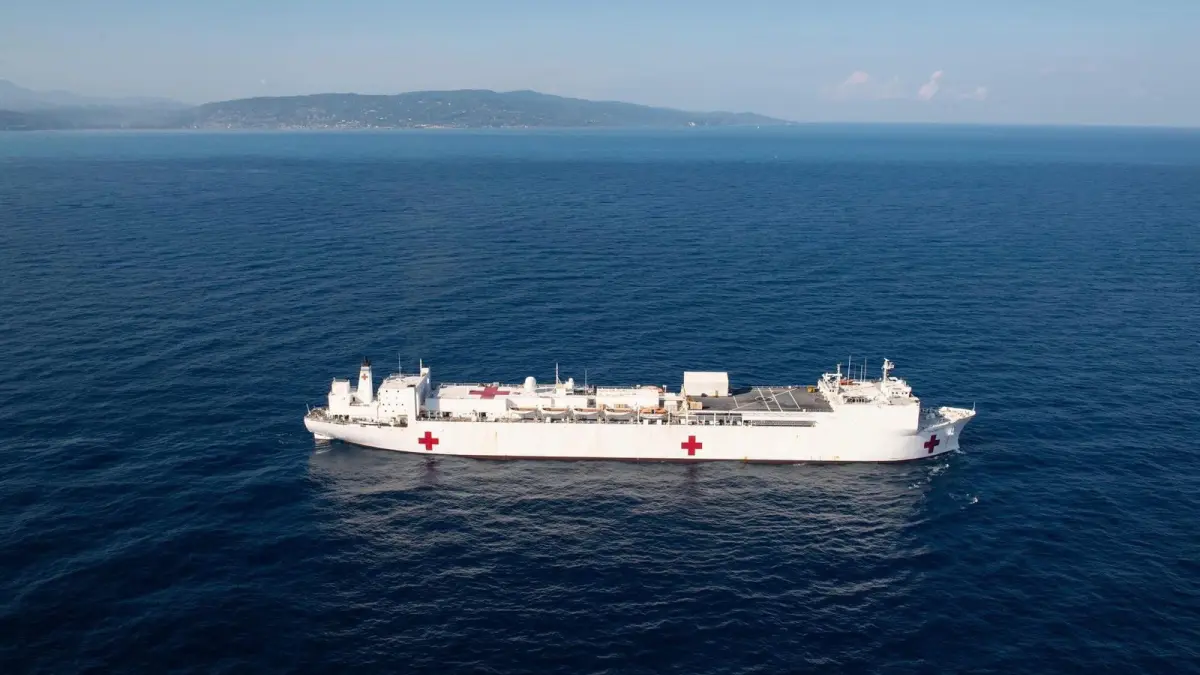 Buque Hospital USNS Comfort brindará atención médica gratuita en Puerto Plata  