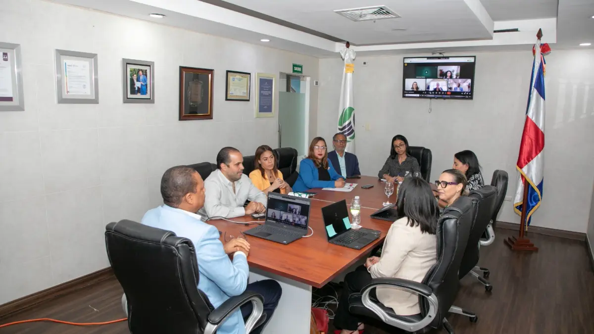 Pro Consumidor y Digemaps acuerdan vigilar pasta Colgate Total 50 g Prevención Activa Clean Mint